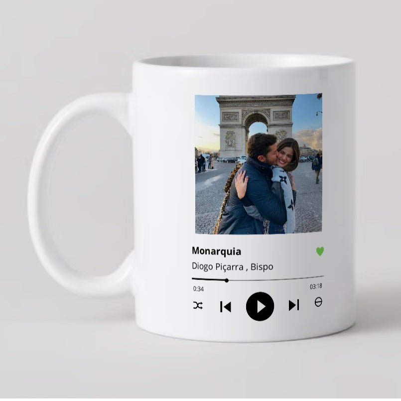 caneca personalizada com música e fotografia